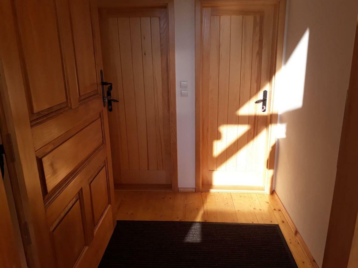 Sobe Na Vinskoj Cesti Zmajevac Apartment Exterior foto